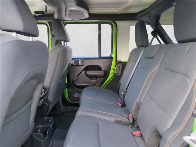 Used 2025 Jeep Wrangler Sport image 17