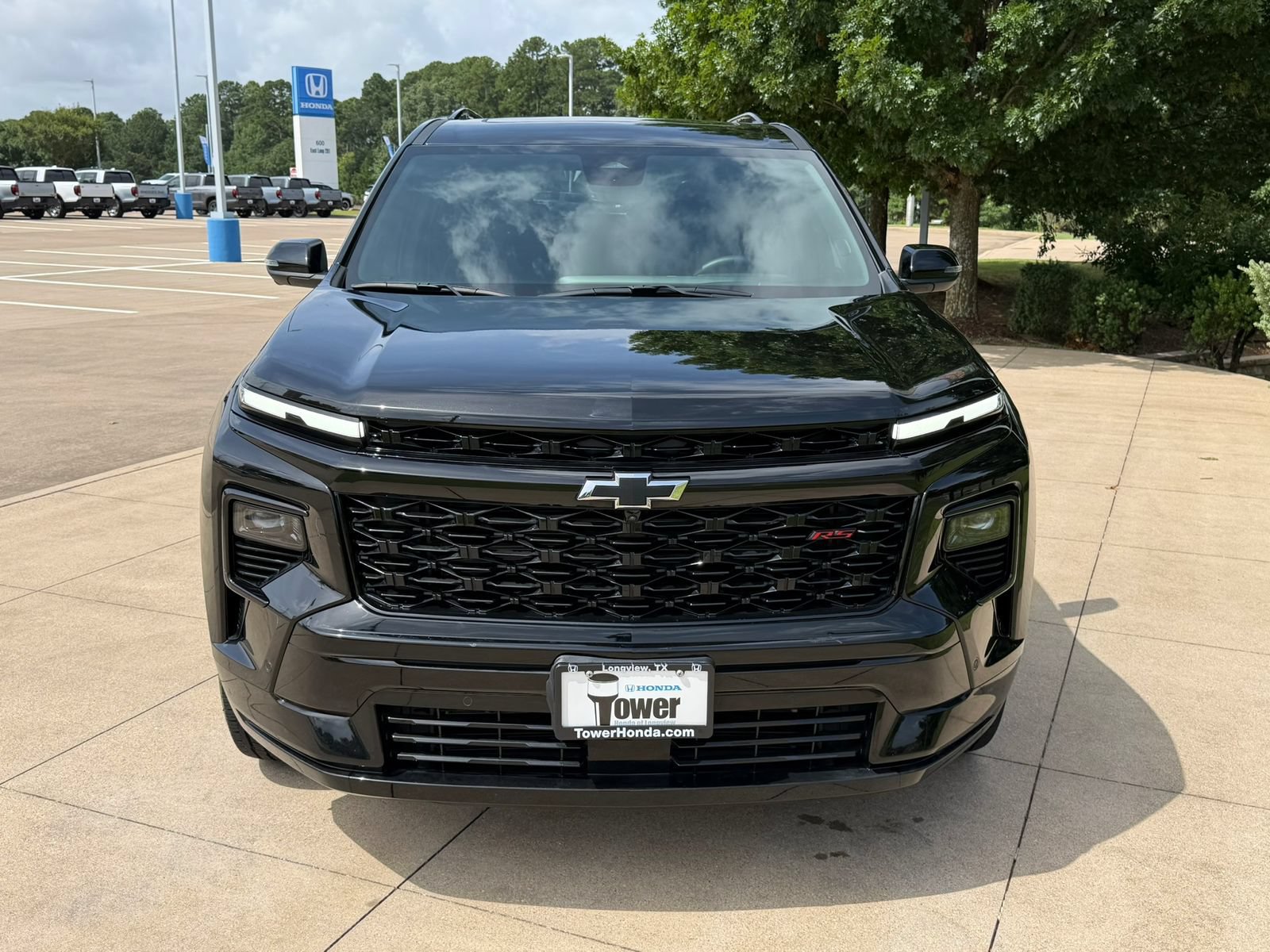 Used 2026 Chevrolet Traverse RS w/ LPO, Floor Liner Package FWD video 2