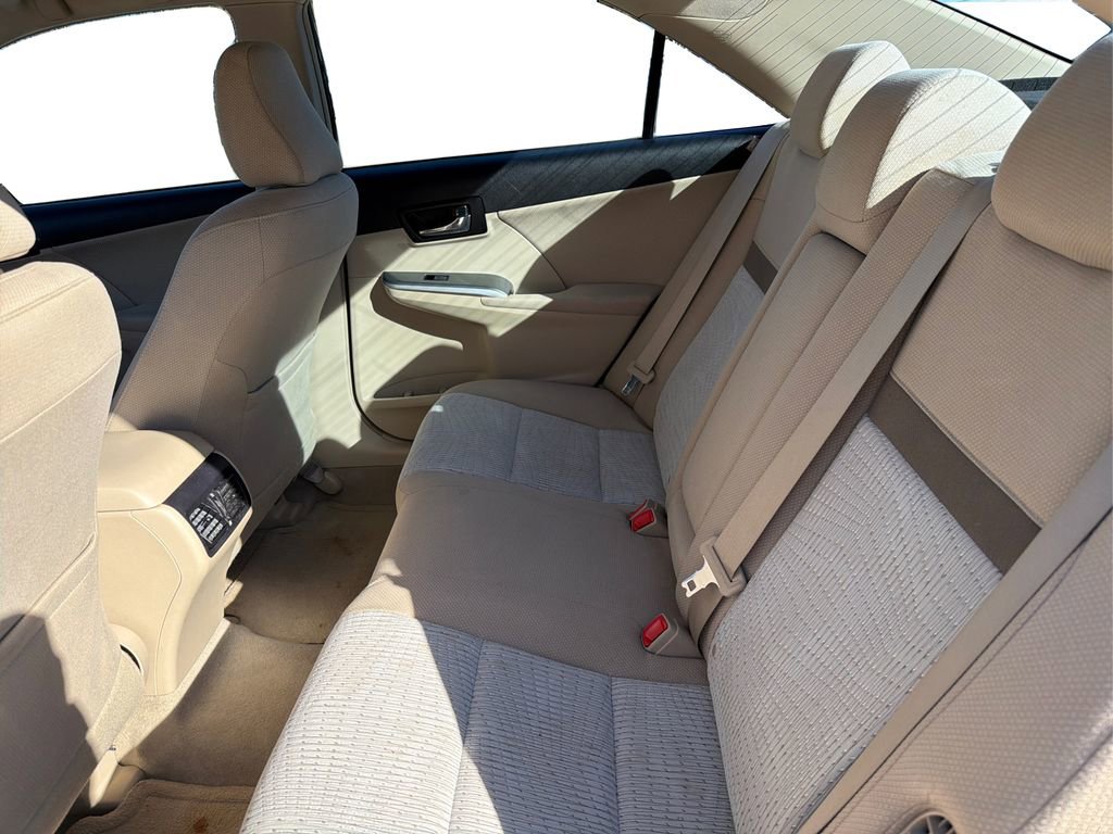 Used 2012 Toyota Camry XLE w/ Convenience Pkg image 11