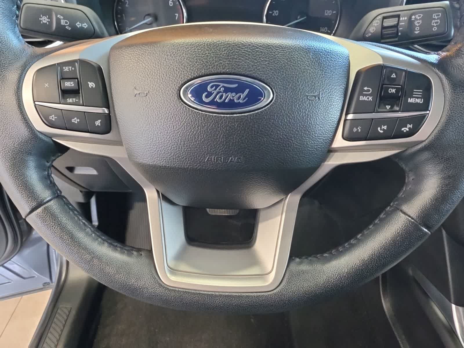 Used 2023 Ford Explorer XLT w/ Equipment Group 202A AWD/4WD image 23