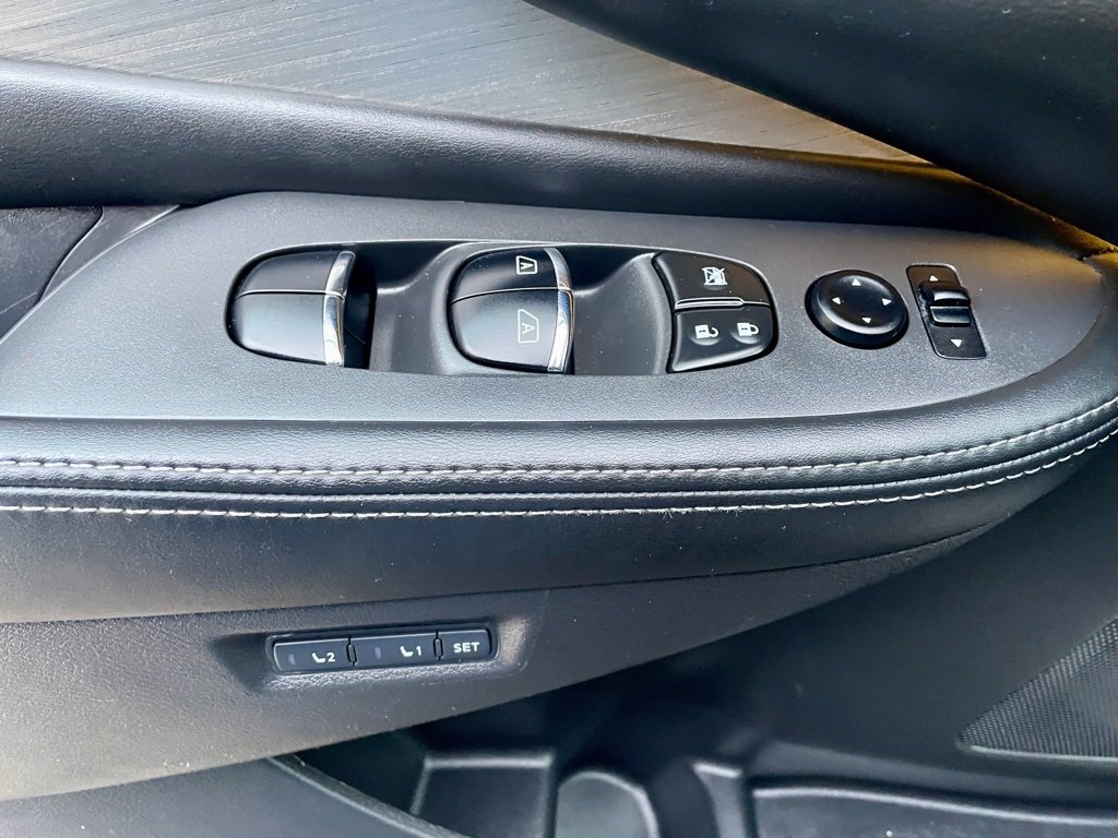 Used 2017 Nissan Murano Platinum w/ Platinum Technology Package image 24