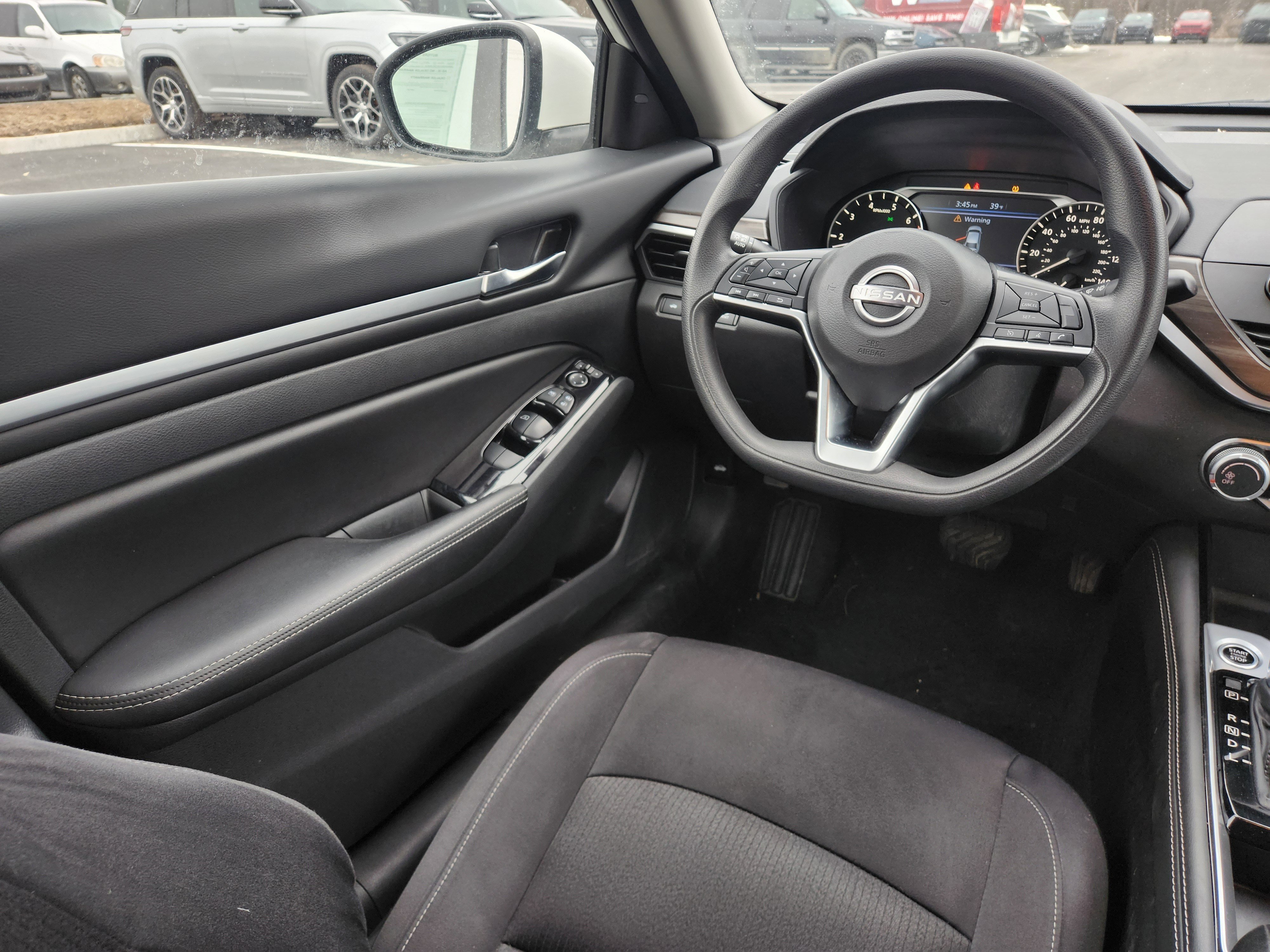 Used 2023 Nissan Altima 2.5 SV image 25