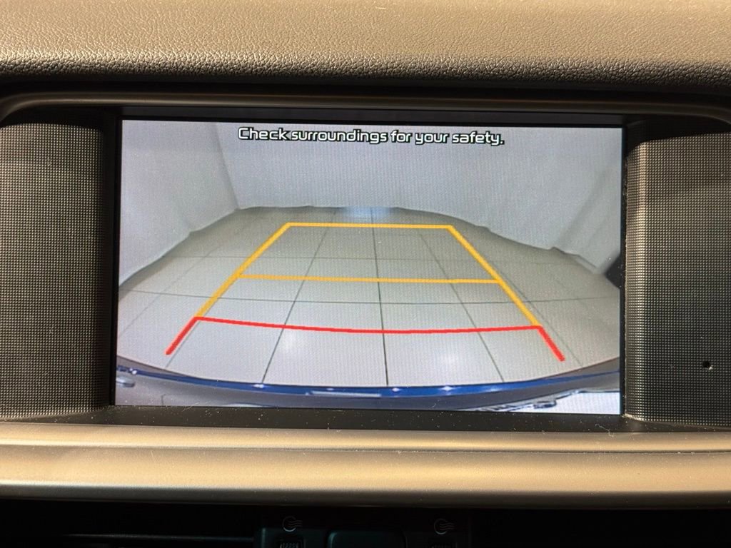 Used 2020 Kia Optima LX image 25