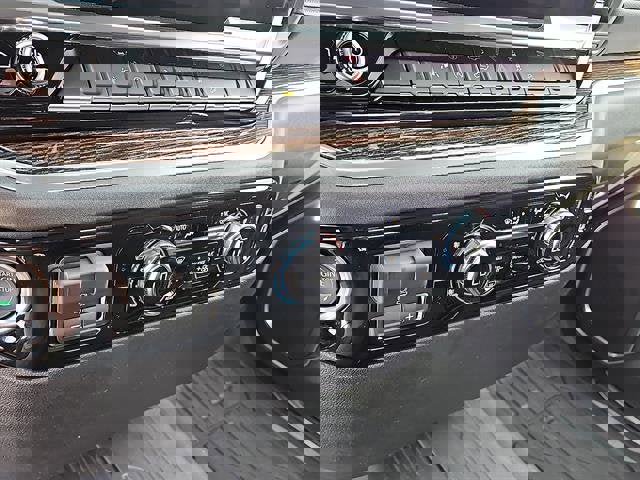 New 2026 GMC Sierra 1500 Elevation image 19