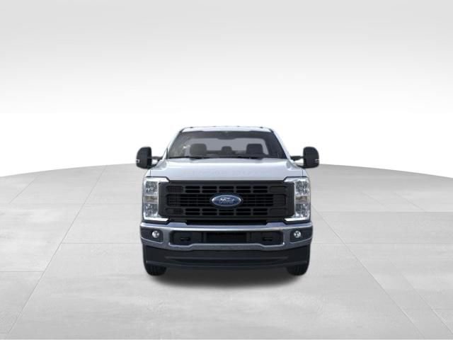 New 2026 Ford F250 XL w/ XL Chrome Package image 9