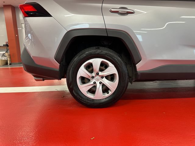 Certified 2020 Toyota RAV4 LE w/ All Weather Liner Package AWD/4WD image 30