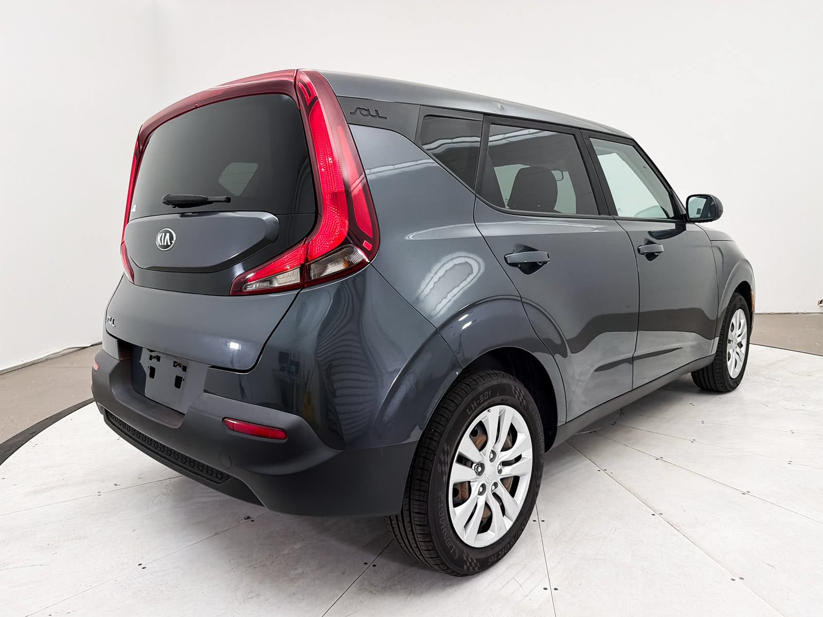 Used 2021 Kia Soul LX FWD image 14