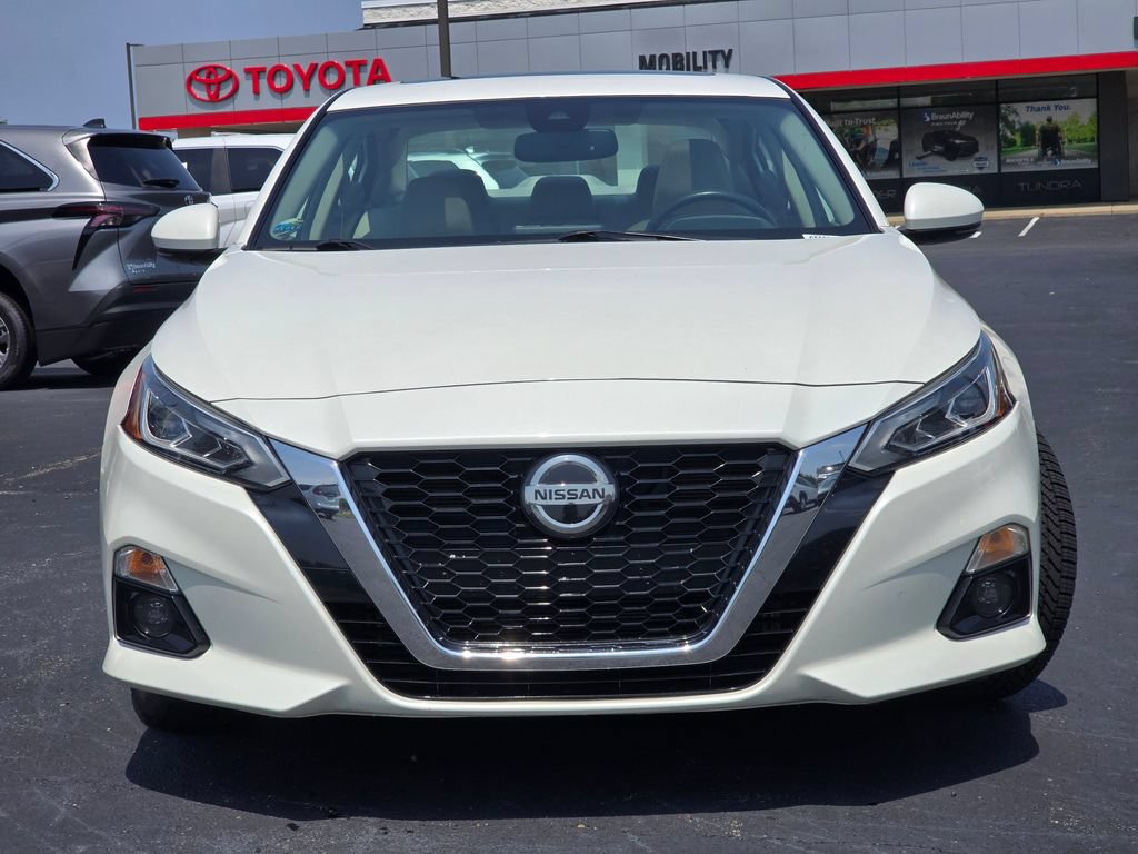 Used 2019 Nissan Altima 2.5 SV AWD/4WD image 3