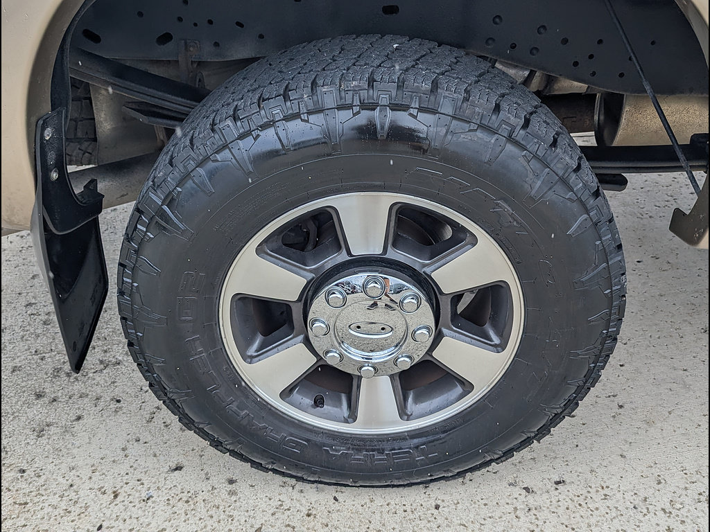 Used 2014 Ford F250 Lariat w/ Lariat Interior Package AWD/4WD image 19