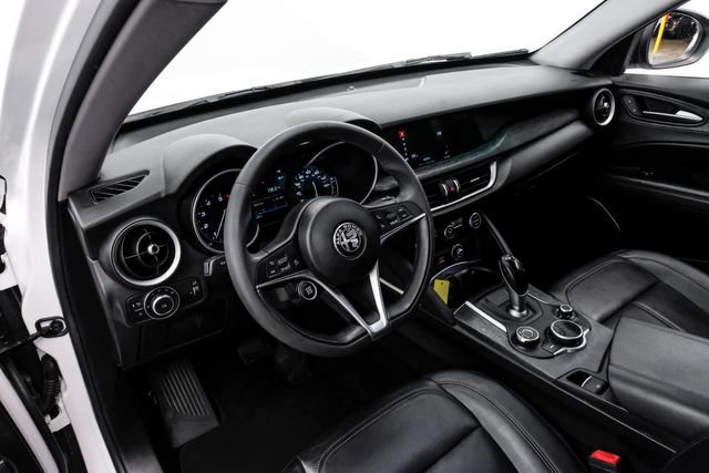 Used 2019 Alfa Romeo Stelvio w/ Nero Edizione RWD image 3