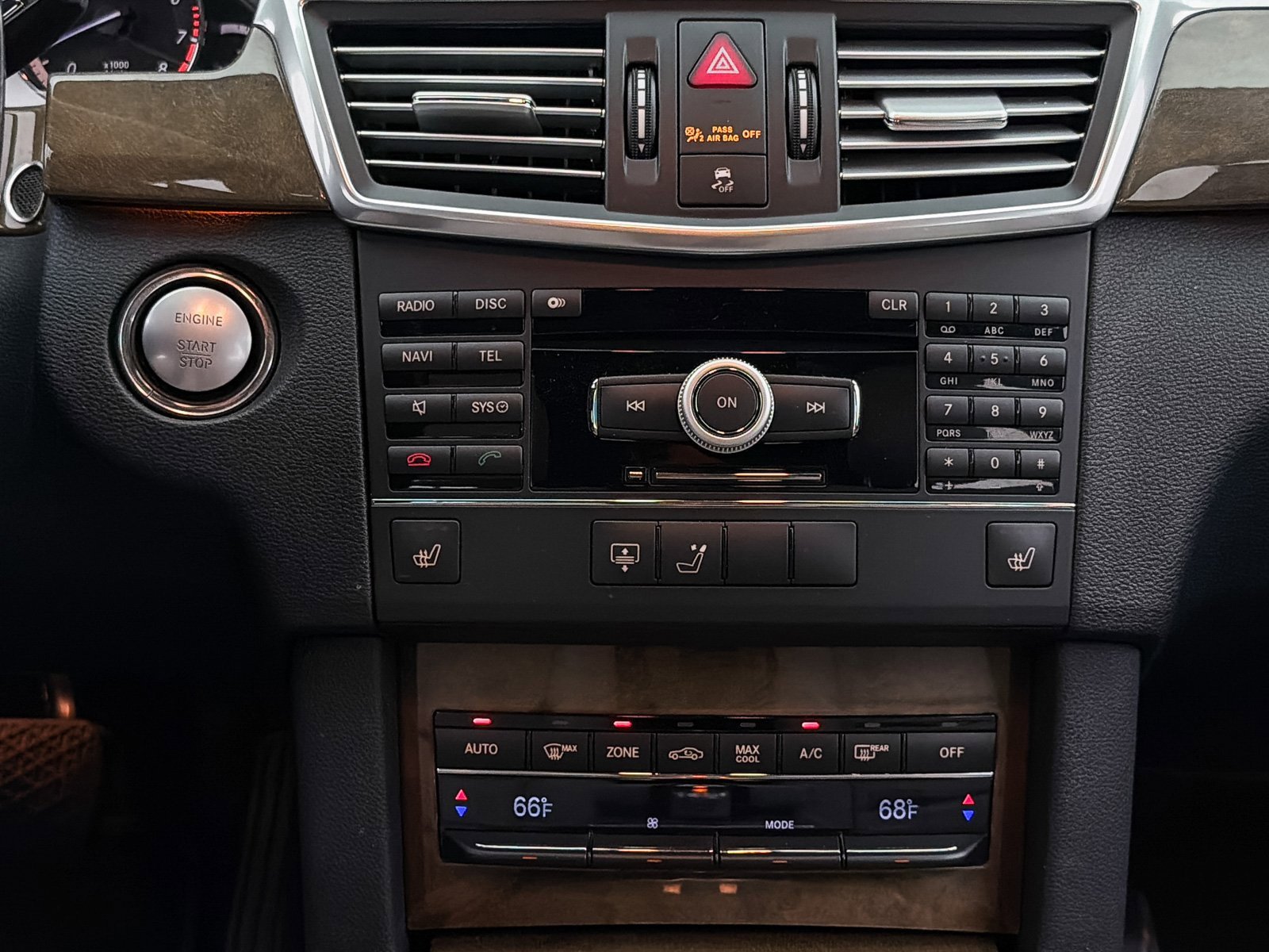 Used 2010 Mercedes-Benz E 350 Sedan image 17