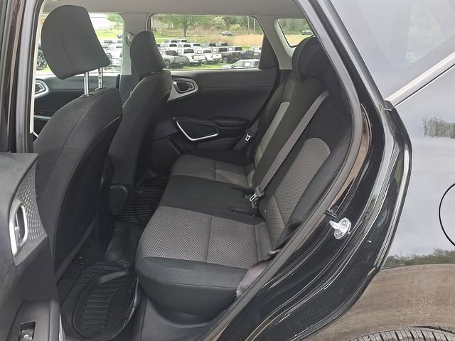 Used 2020 Kia Soul LX FWD image 16