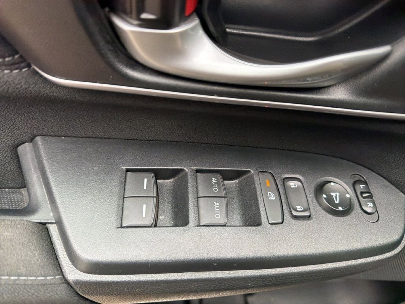 Used 2018 Honda CR-V EX image 18