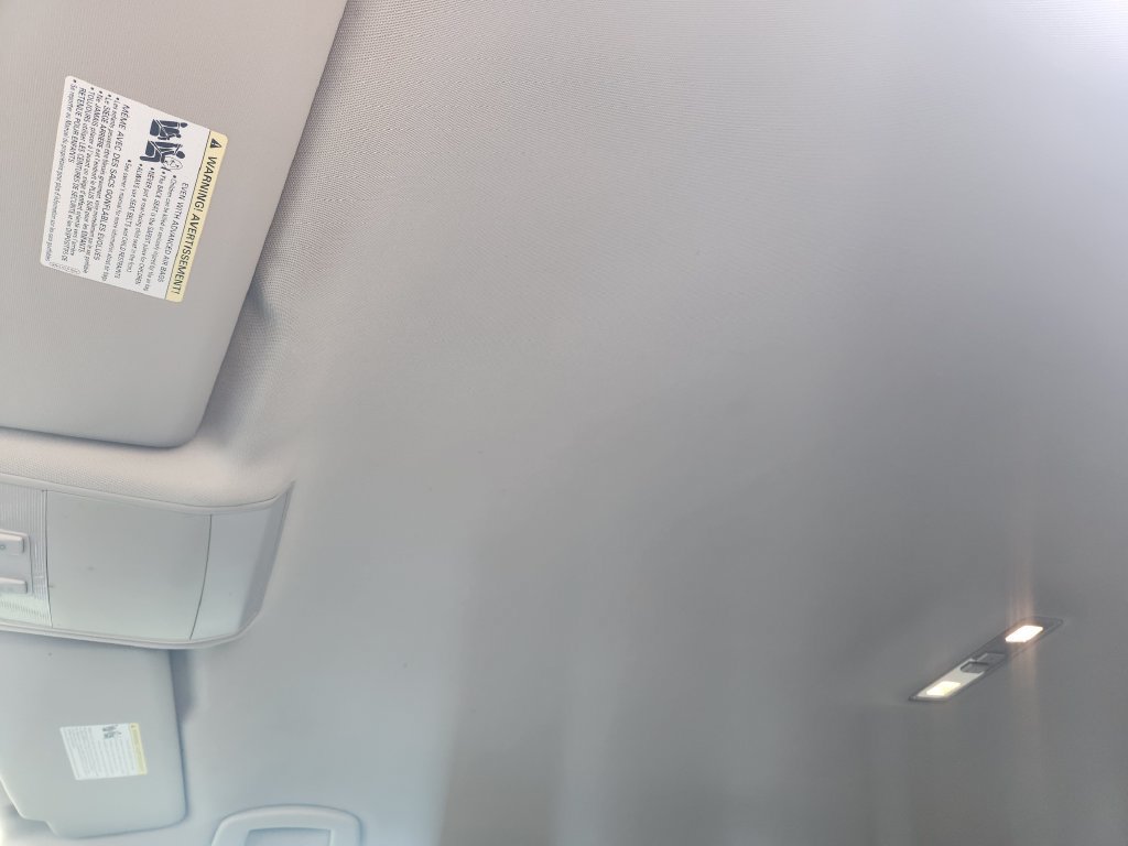 Used 2018 Volkswagen Atlas S FWD image 19