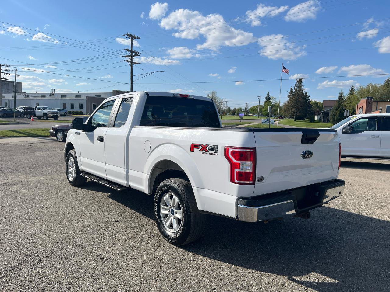Used 2020 Ford F150 XL w/ Equipment Group 101A Mid AWD/4WD image 3