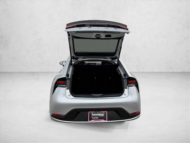 Used 2024 Toyota Prius LE image 7