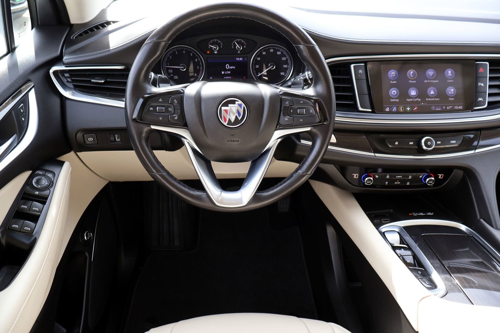 Used 2023 Buick Enclave Essence w/ Sport Touring Edition FWD image 17