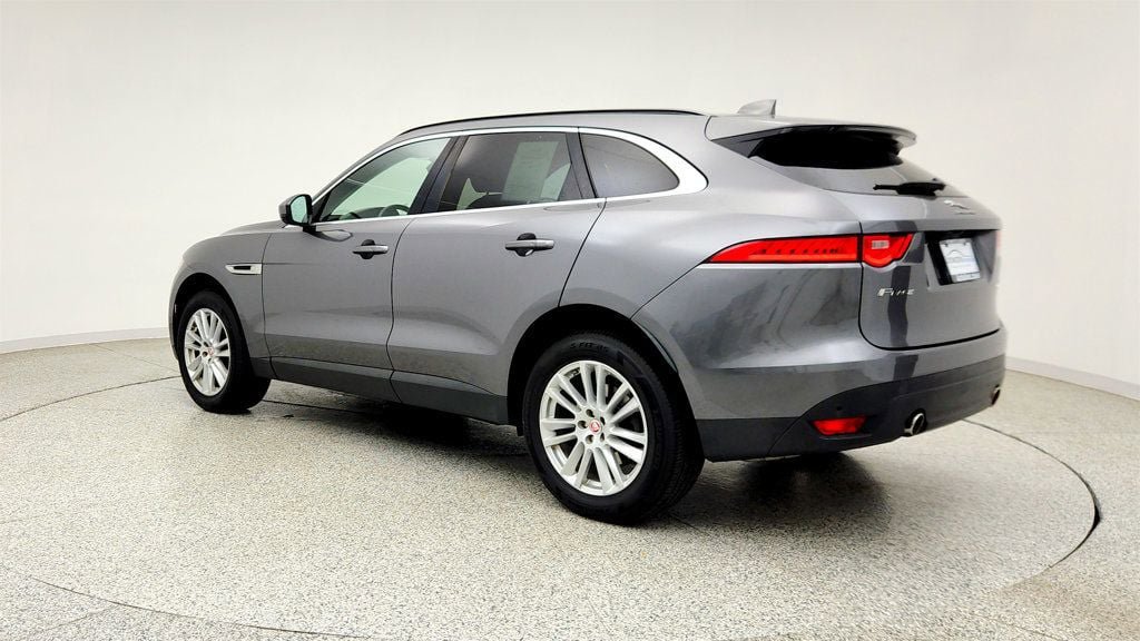 Used 2017 Jaguar F-PACE Prestige AWD/4WD image 7