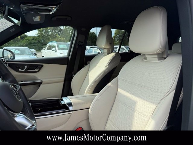Certified 2025 Mercedes-Benz GLC 300 4MATIC image 16