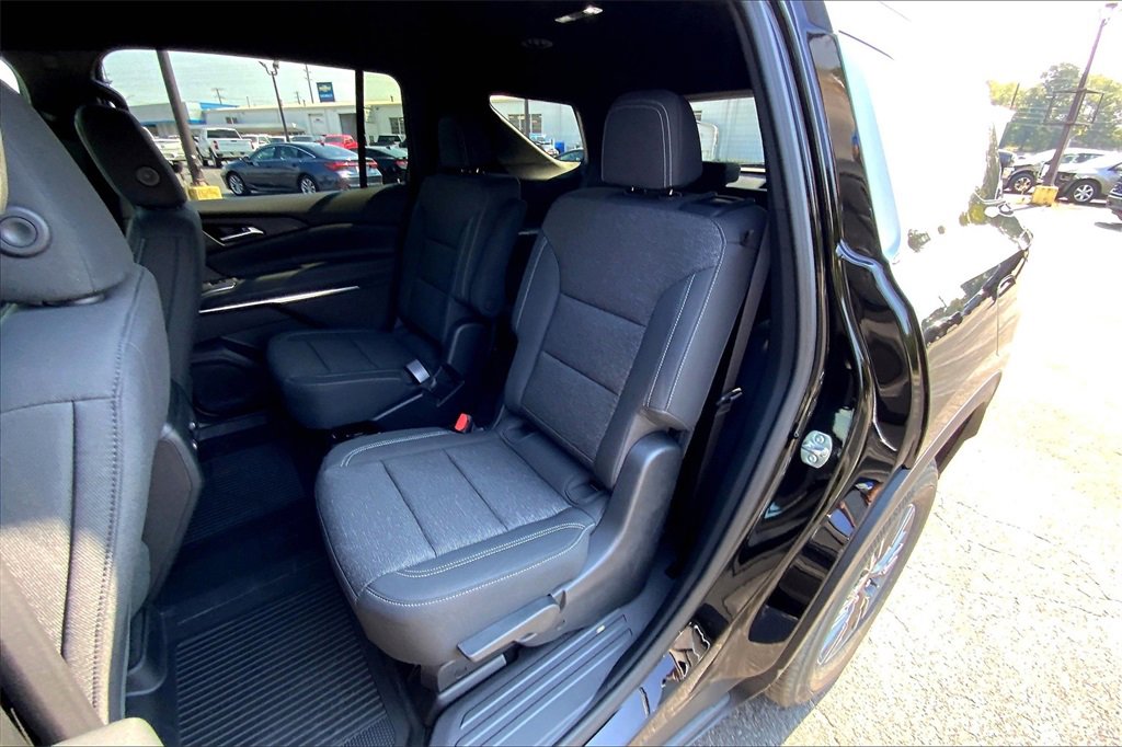 New 2026 Chevrolet Traverse LT w/ Driver Confidence Package image 11