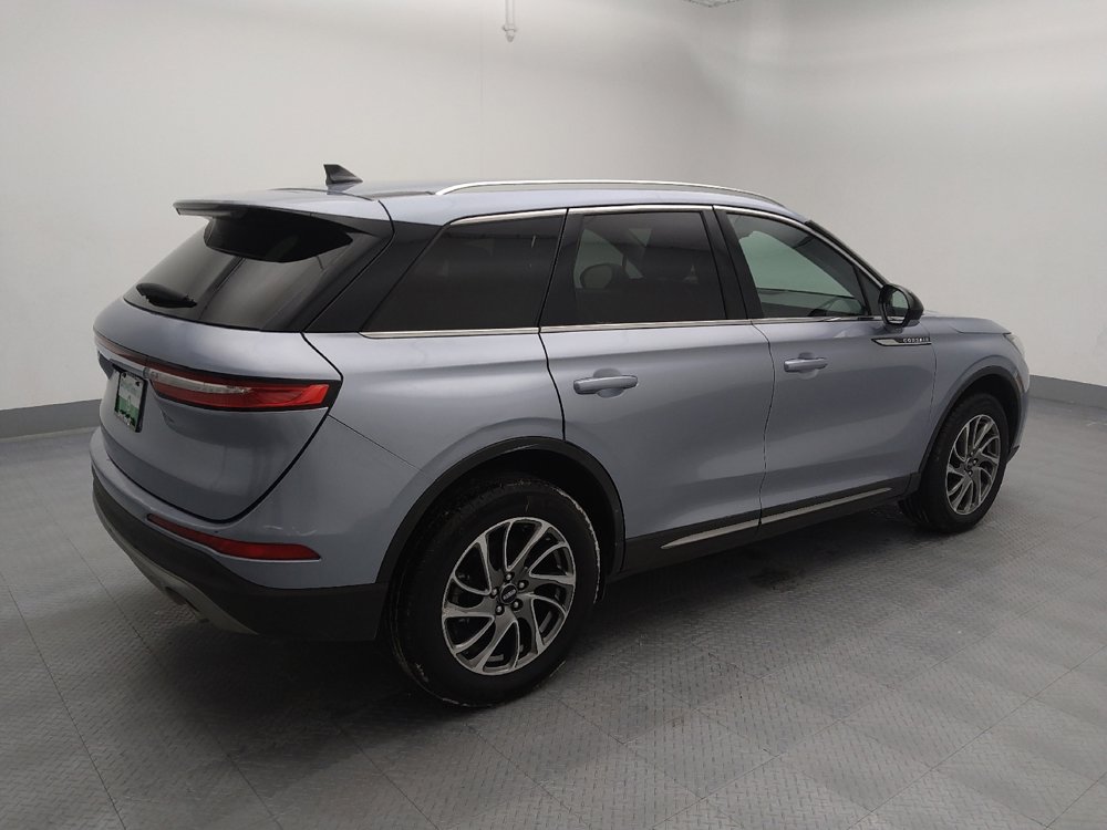 Used 2022 Lincoln Corsair AWD w/ Equipment Group 101A image 3