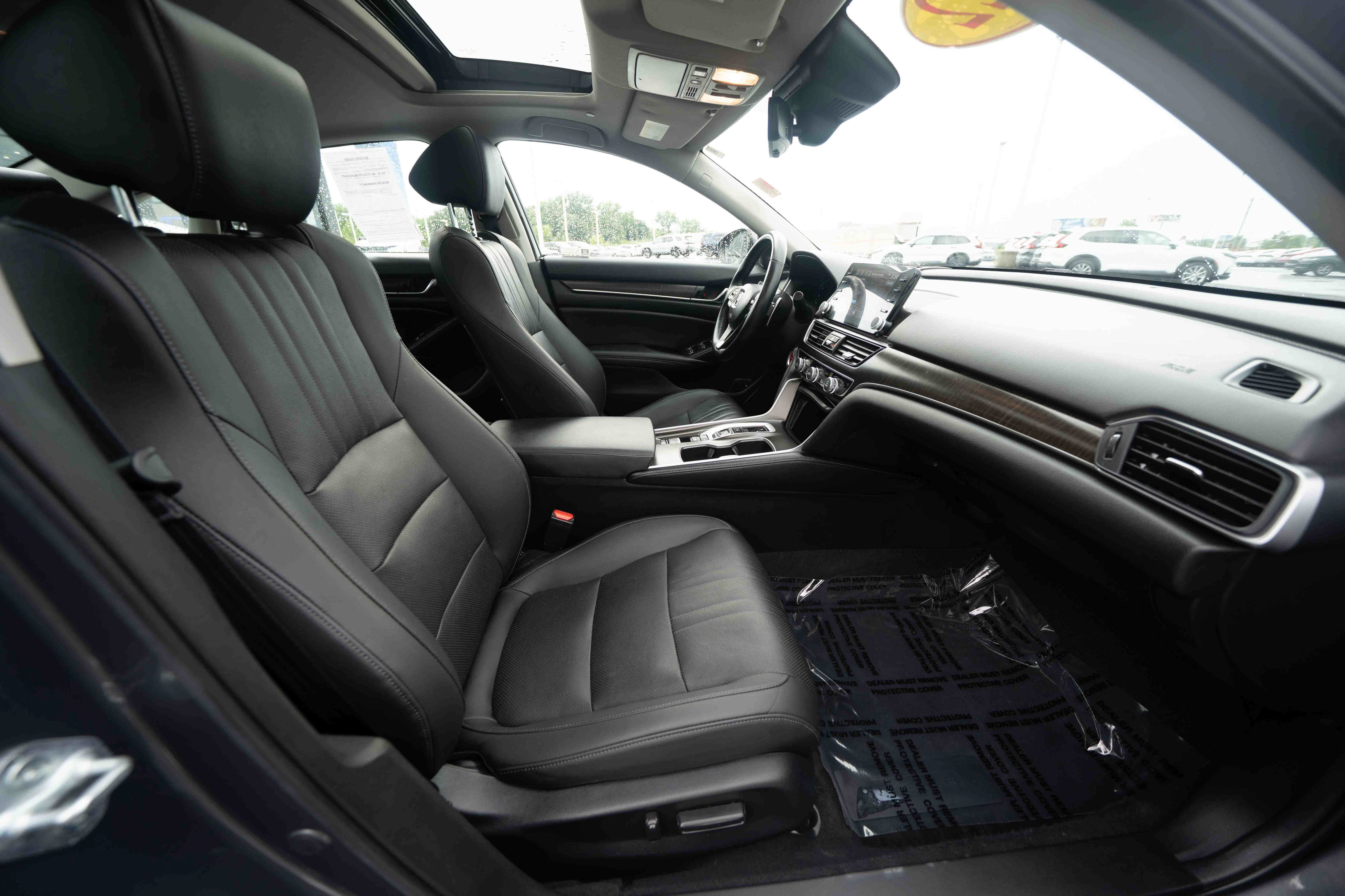 Used 2022 Honda Accord Touring image 26