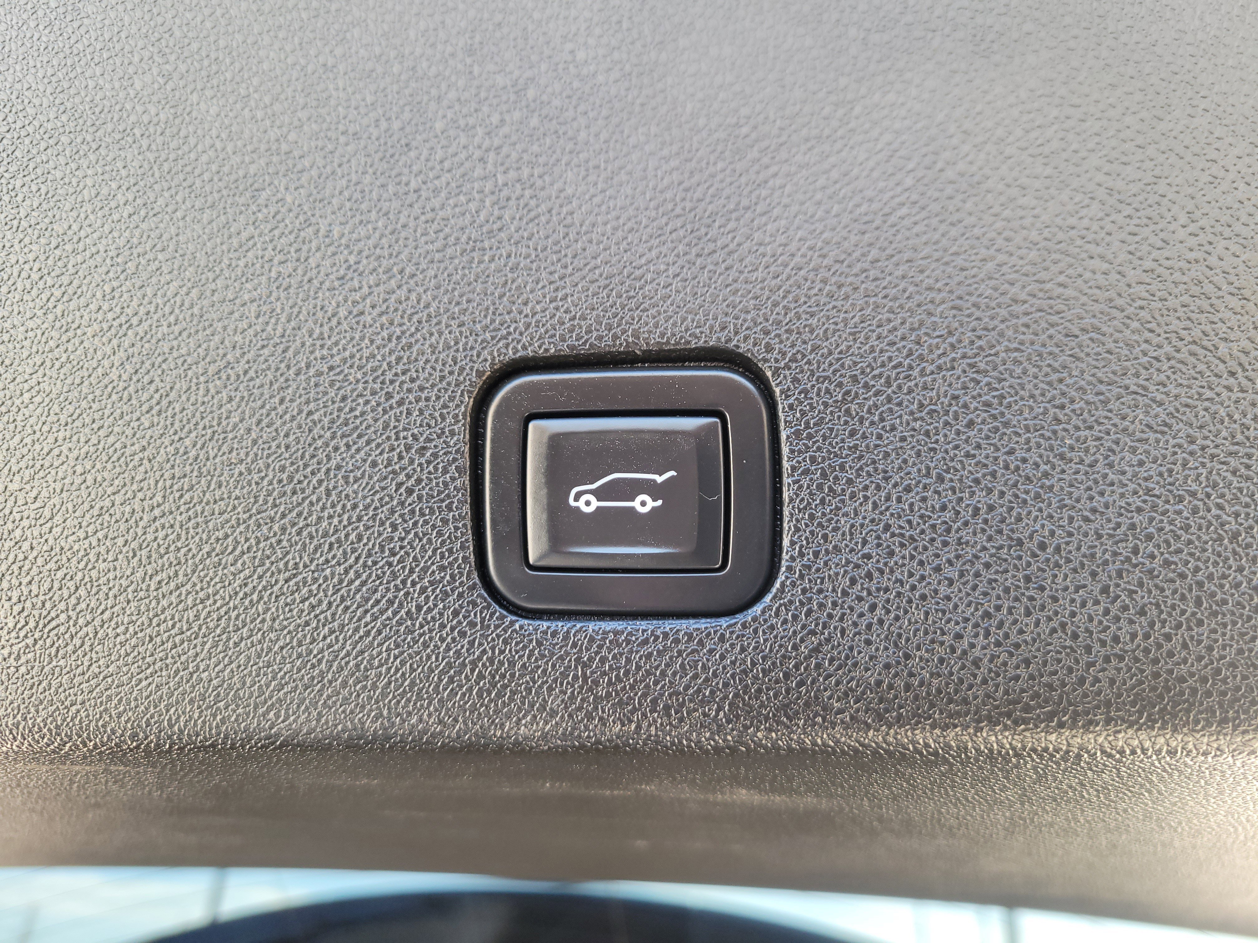 Used 2020 Cadillac XT6 Premium Luxury image 31