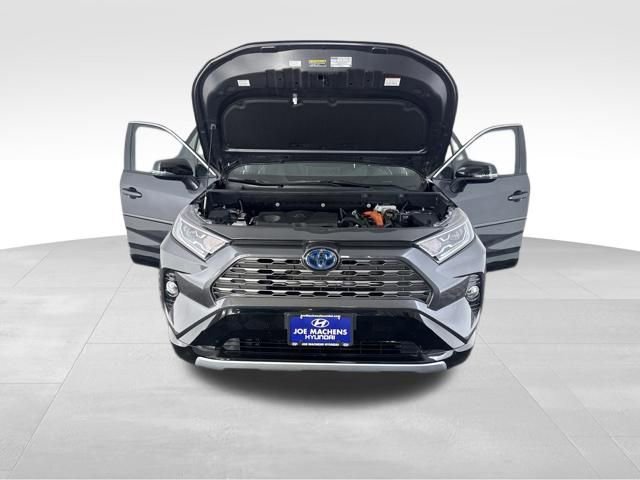 Used 2019 Toyota RAV4 XSE image 13