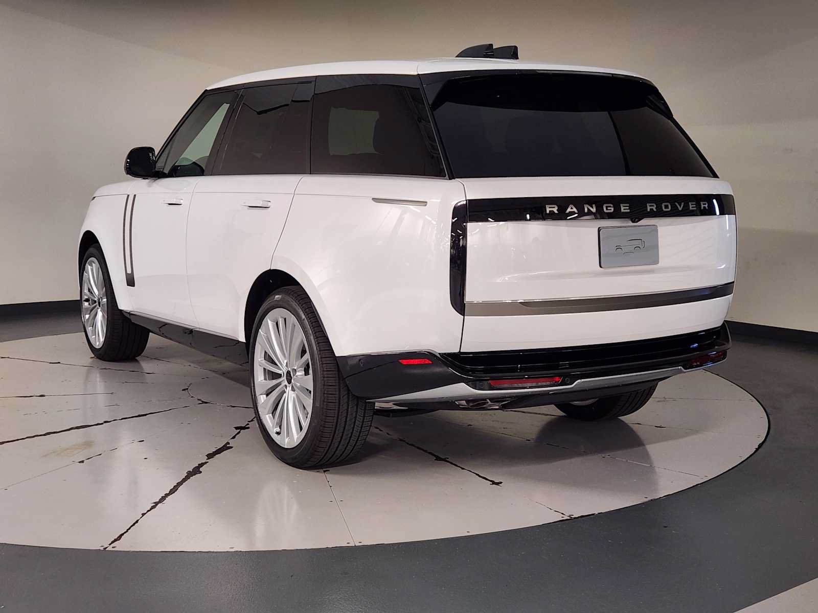 New 2026 Land Rover Range Rover SE AWD/4WD image 6