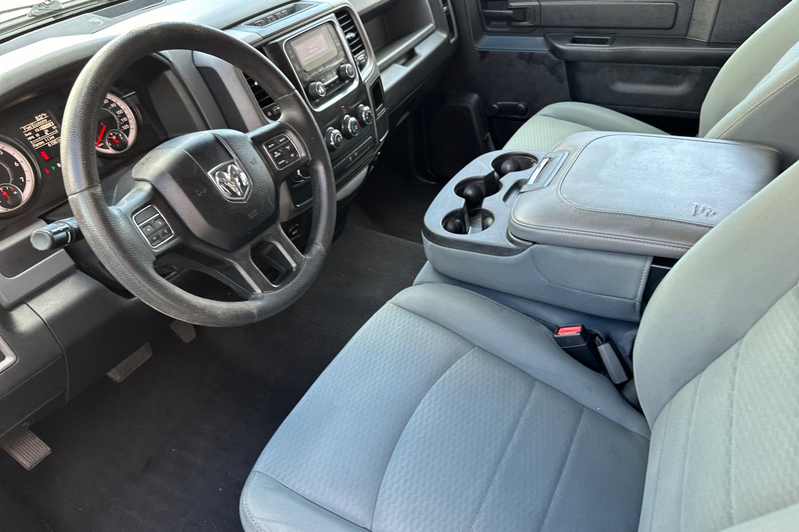 Used 2017 RAM 1500 Express image 10