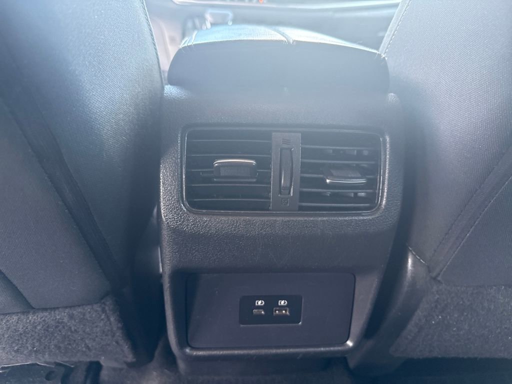 Used 2021 Nissan Rogue SV image 30