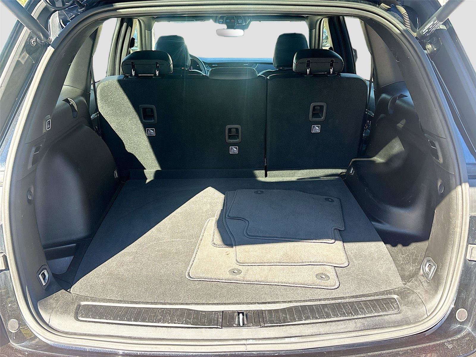 Used 2024 Jeep Grand Cherokee Limited image 28