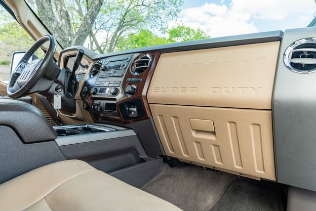 Used 2012 Ford F250 Lariat w/ Lariat Interior Pkg image 45