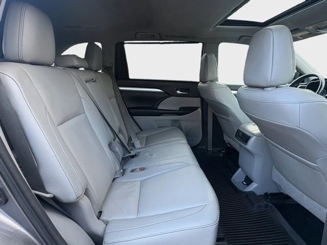 Used 2017 Toyota Highlander XLE image 20