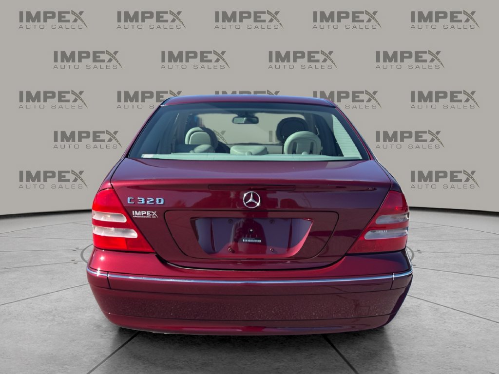 Used 2004 Mercedes-Benz C 320 Sedan image 4