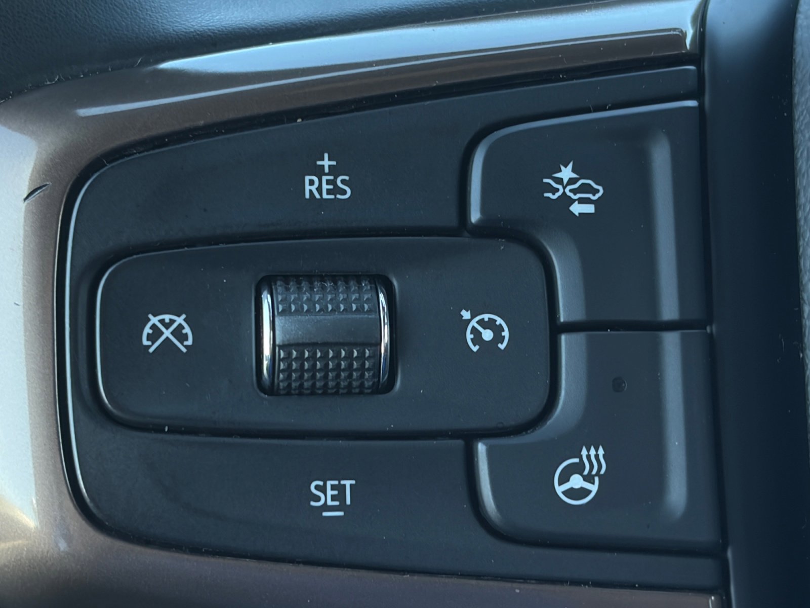 Used 2024 Chevrolet Tahoe High Country image 33