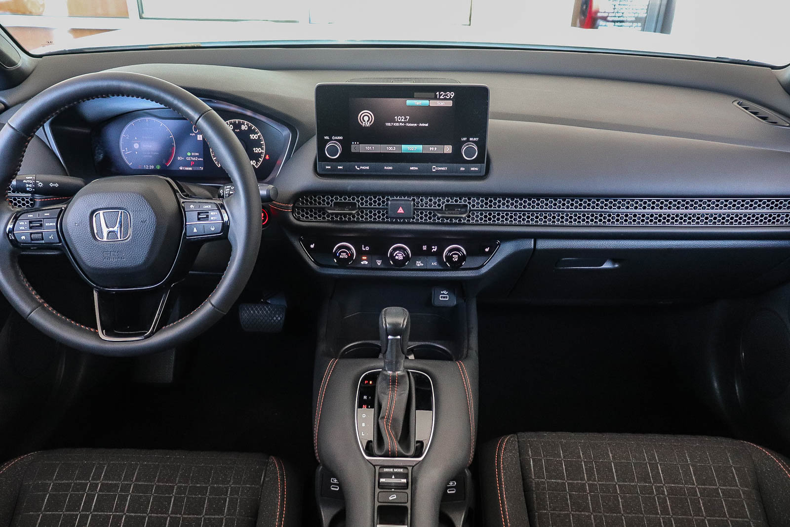 Certified 2025 Honda HR-V Sport image 14