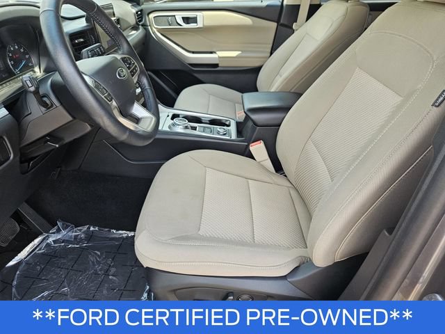 Used 2023 Ford Explorer XLT AWD/4WD image 16