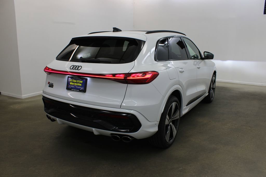 New 2025 Audi SQ5 Prestige image 5