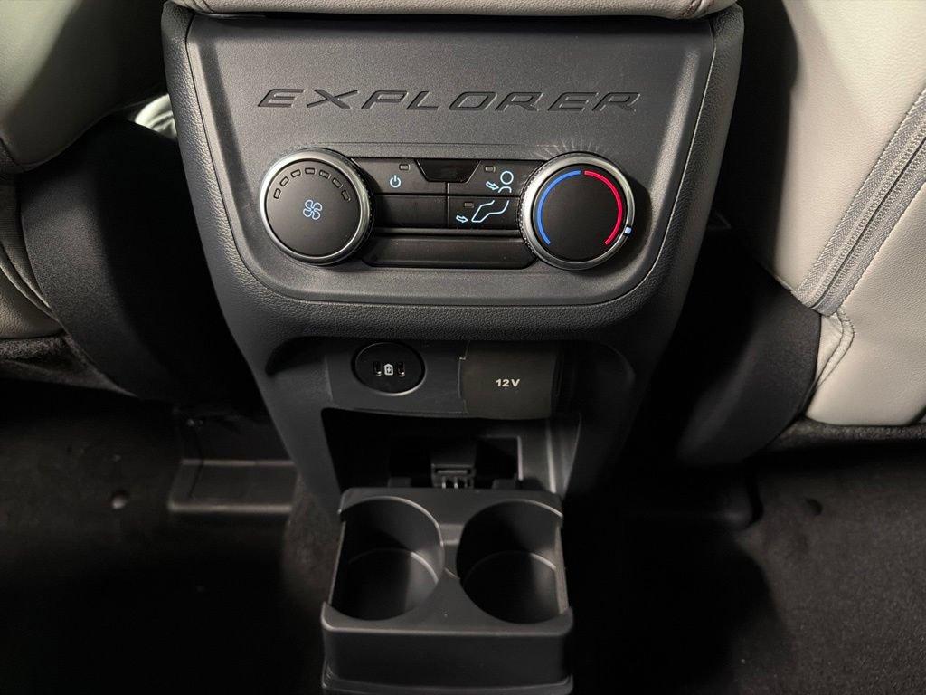 New 2026 Ford Explorer Active AWD/4WD image 33