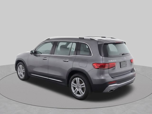 Used 2023 Mercedes-Benz GLB 250 4MATIC image 4