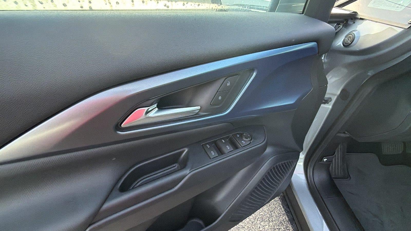 New 2026 Chevrolet Equinox EV LT FWD image 15