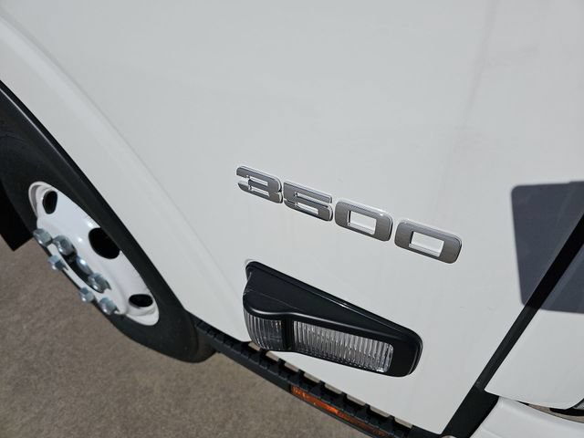 New 2024 Chevrolet Low Cab Forward RWD image 27