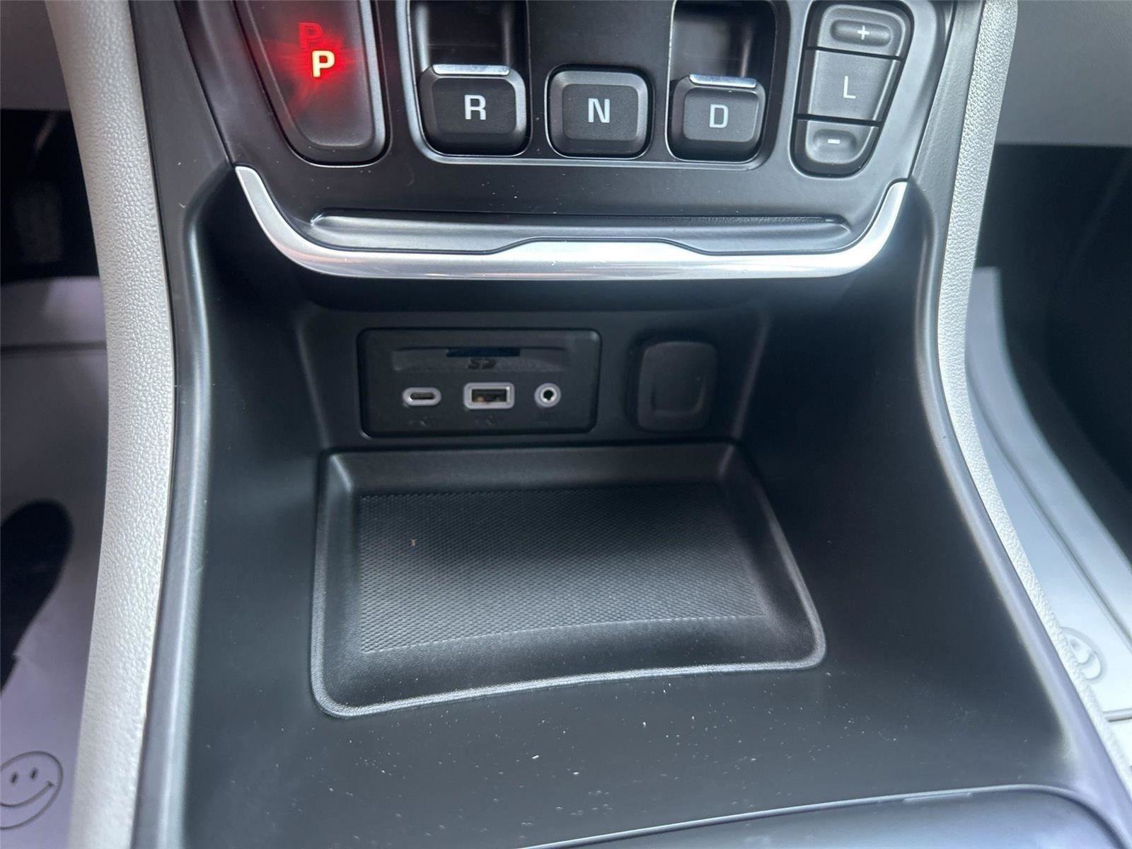 Used 2020 GMC Terrain SLT FWD image 34