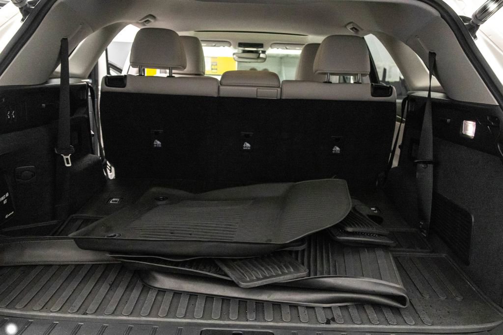 Used 2021 Lexus RX 350L 350L w/ Premium Package image 28