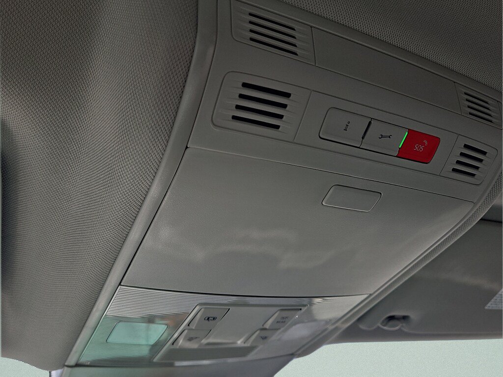 New 2026 Volkswagen Taos SE FWD image 18