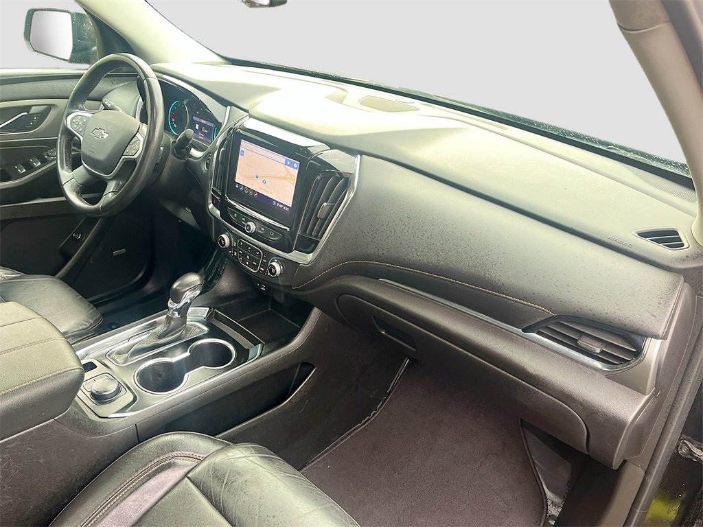 Used 2021 Chevrolet Traverse RS image 32