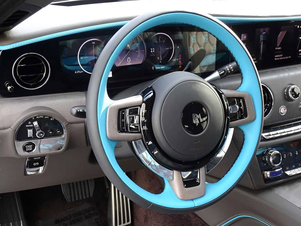 New 2025 Rolls-Royce Ghost image 13
