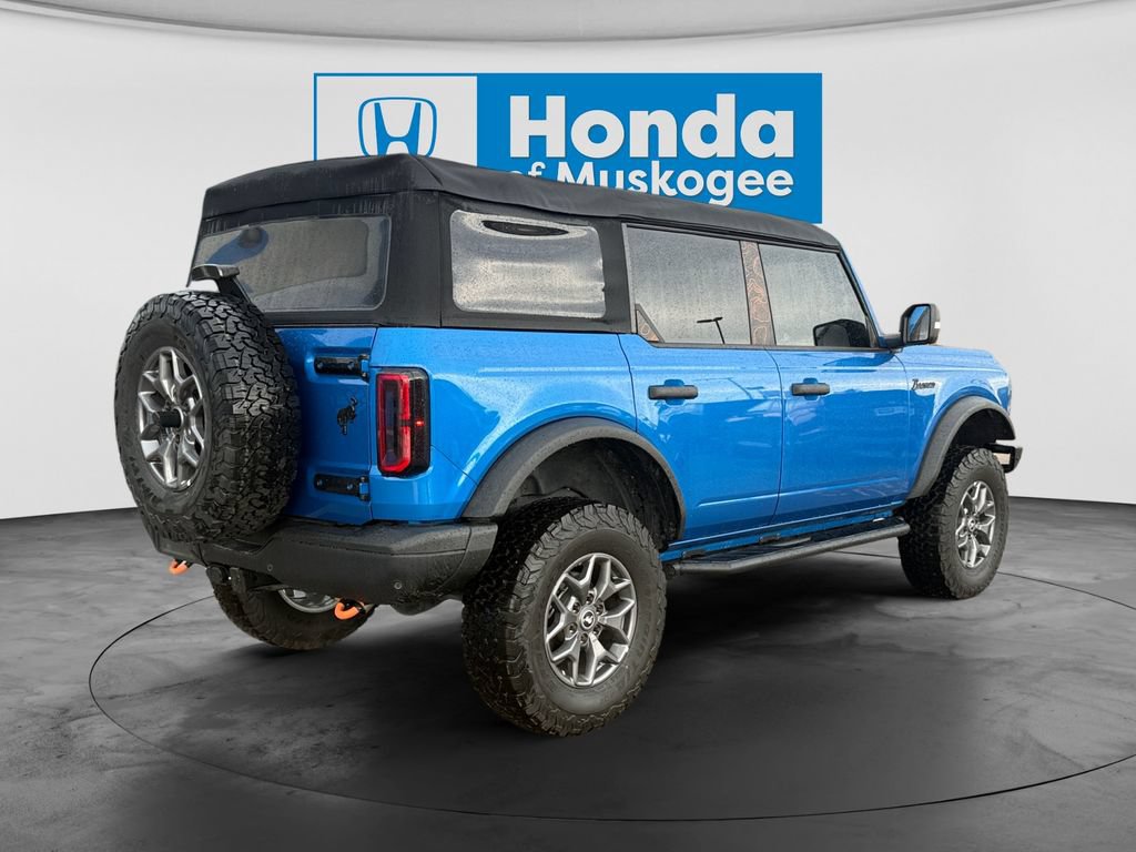 Used 2024 Ford Bronco Badlands AWD/4WD image 3