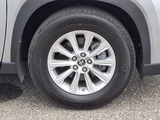 Used 2025 Toyota Grand Highlander AWD image 26